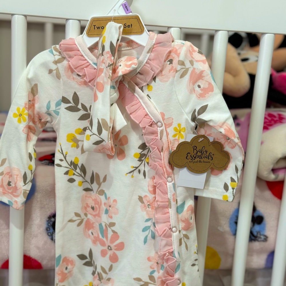 NWT 9m 2pc Onsie